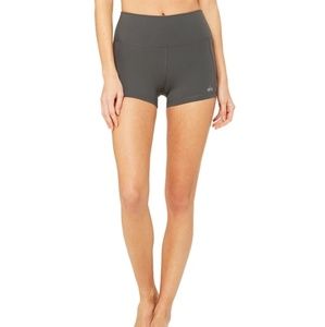 Alo elevate short - anthracite - high waist